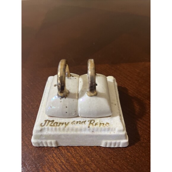 Wedding Table Salt And Pepper shaker vintage 1925 Made In Japan - Picture 1 of 5